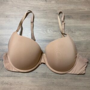 Victorias Secret Push Up T-Shirt Bra